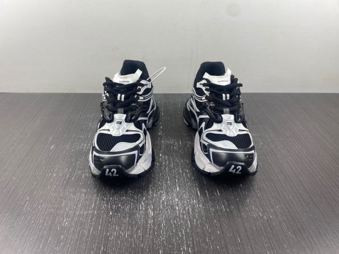BLCG RUNNER SNEAKER 779066-W3RBXP-0213