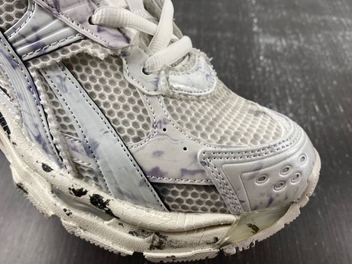 BLCG RUNNER SNEAKER 772774W3RNY 2301