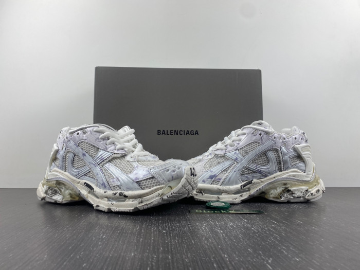 BLCG RUNNER SNEAKER 772774W3RNY 2301