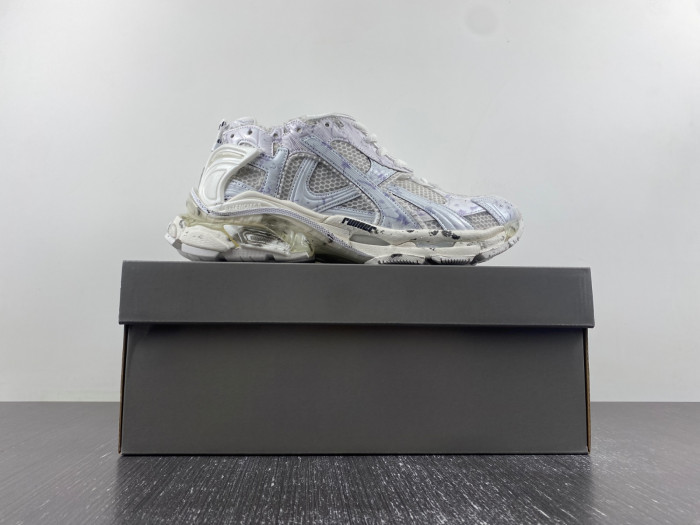 BLCG RUNNER SNEAKER 772774W3RNY 2301