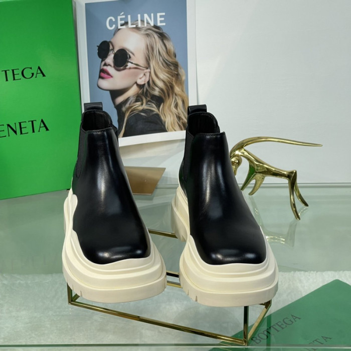 bo*te*ga Ve*ne*ta boots