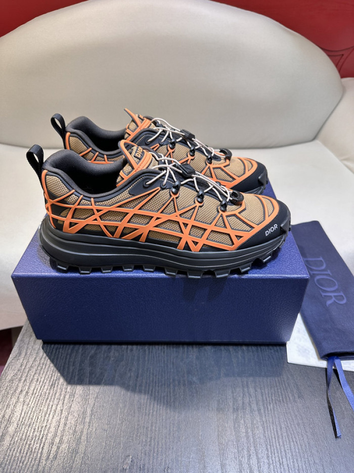 D10R B31 Runner Beige Orange