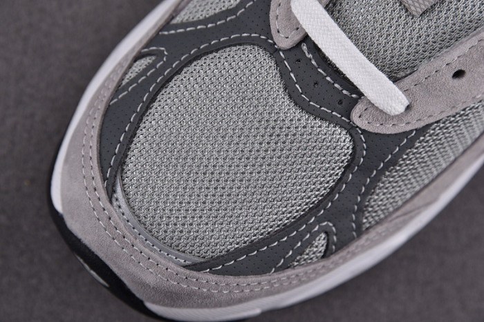 N3W BLANCE SNEAKER